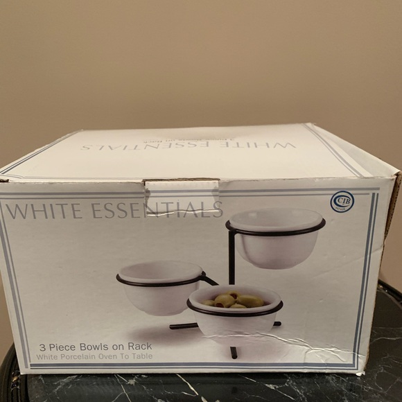 3  white porcelain  bowls with rack . - Picture 3 of 7